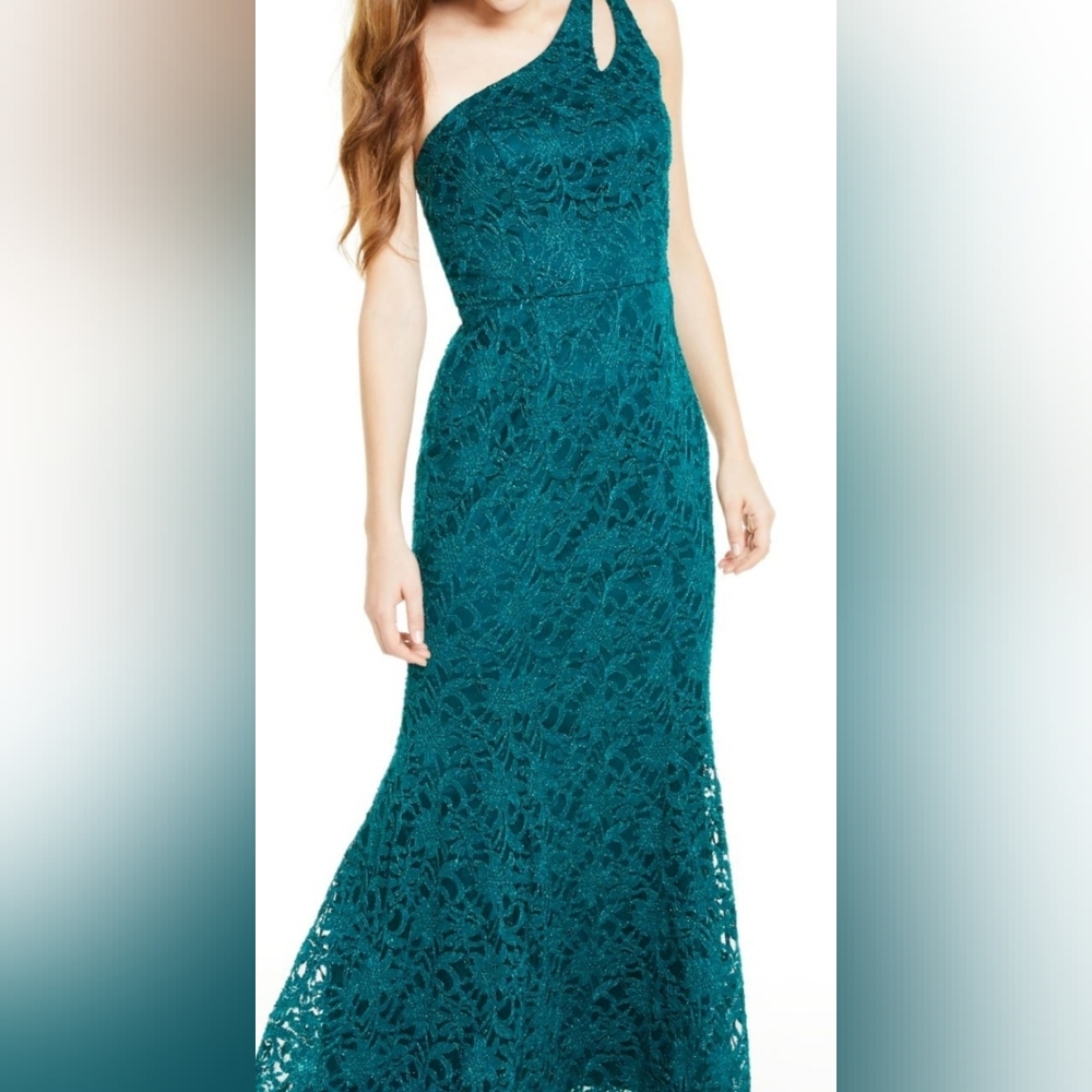 BCX Juniors Lace Forest Green Full-Length Prom Fit Flare Dress. Size 5